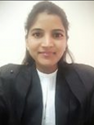 जयपुर में सबसे अच्छे वकीलों में से एक -एडवोकेट  साक्षी वशिष्ठ