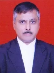 बारामती में सबसे अच्छे वकीलों में से एक -एडवोकेट  हितेंद्र विलासचंद शाह