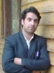 श्रीनगर में सबसे अच्छे वकीलों में से एक -एडवोकेट मुबाशिर मलिक