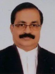 एर्नाकुलम में सबसे अच्छे वकीलों में से एक -एडवोकेट  थॉमस Adhikaram